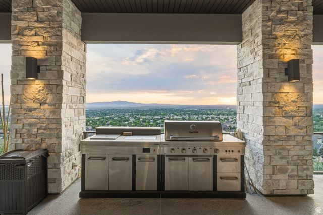 1766 VIEW CT, Fruit Heights, UT 84037