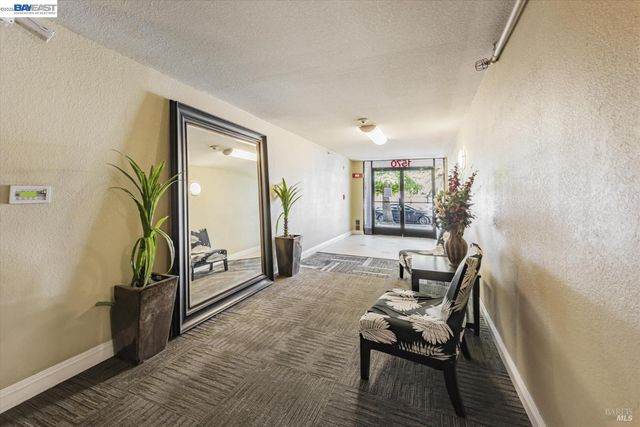 1570 165Th Ave 104, Ashland, CA 94578