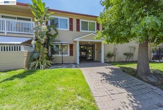 1570 165Th Ave 104, Ashland, CA 94578