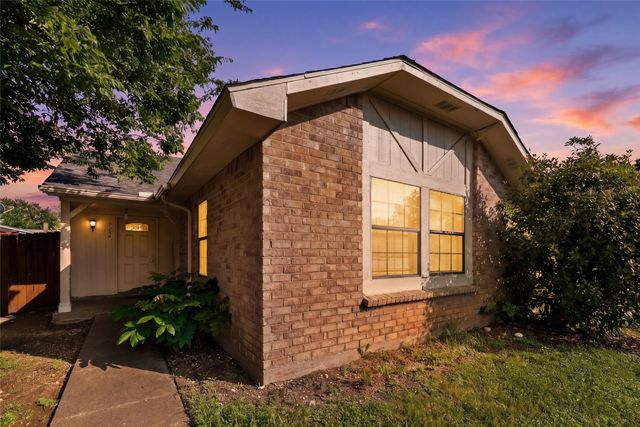 7254 Pineberry Road, Dallas, TX 75249