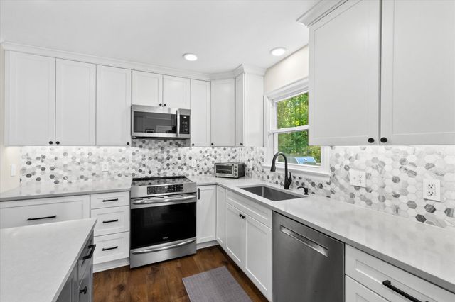 230 RICHARDS FERRY RD, Fredericksburg, VA 22406