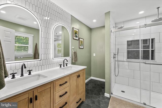 230 RICHARDS FERRY RD, Fredericksburg, VA 22406