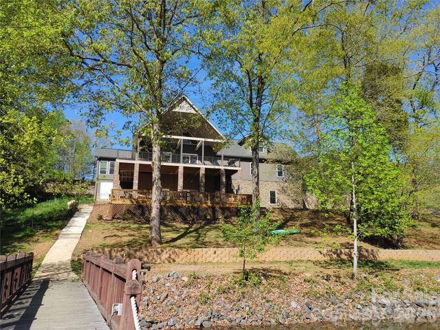 393 Stillwater Road, Troutman, NC 28166