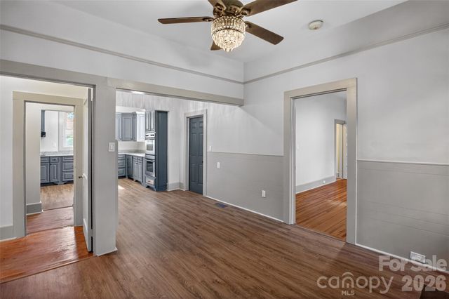 32 Pinecrest Avenue, Great Falls, SC 29055