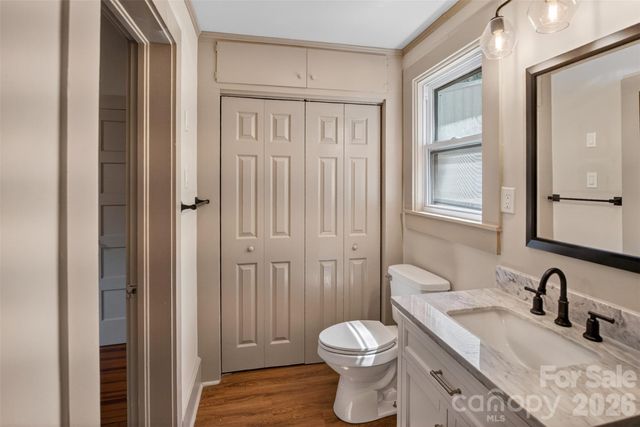 32 Pinecrest Avenue, Great Falls, SC 29055