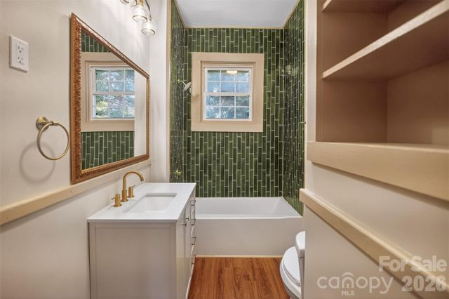 32 Pinecrest Avenue, Great Falls, SC 29055