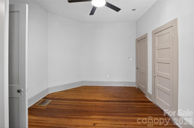 32 Pinecrest Avenue, Great Falls, SC 29055