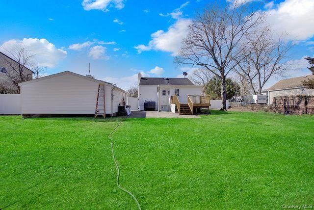 37 Oklahoma Avenue, Bay Shore, NY 11706
