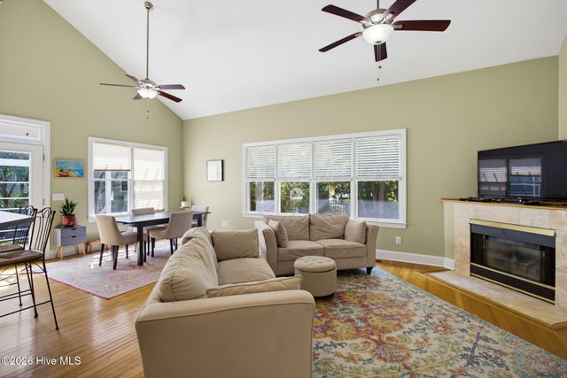 8117 Mason Ridge Lane, Wilmington, NC 28409