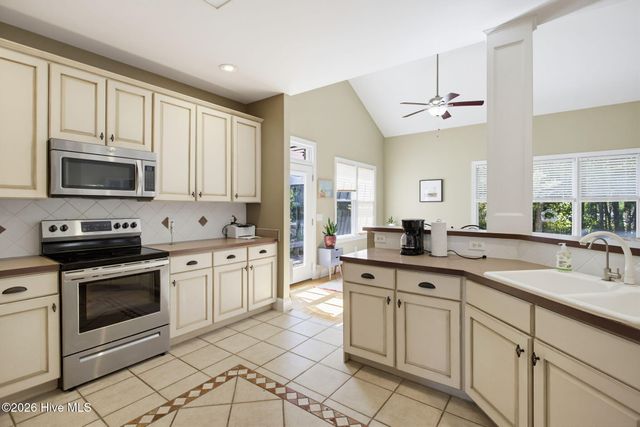 8117 Mason Ridge Lane, Wilmington, NC 28409