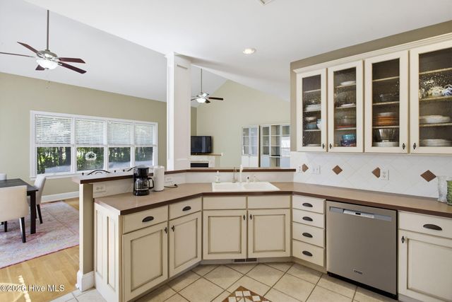 8117 Mason Ridge Lane, Wilmington, NC 28409