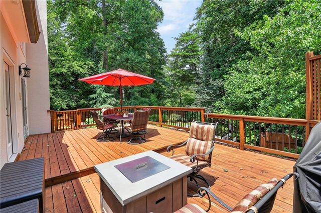 3025 Oaktree Landing NE, Marietta, GA 30066