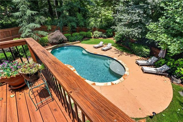 3025 Oaktree Landing NE, Marietta, GA 30066