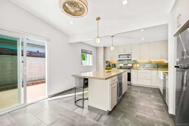 4786 Monongahela, San Diego, CA 92117