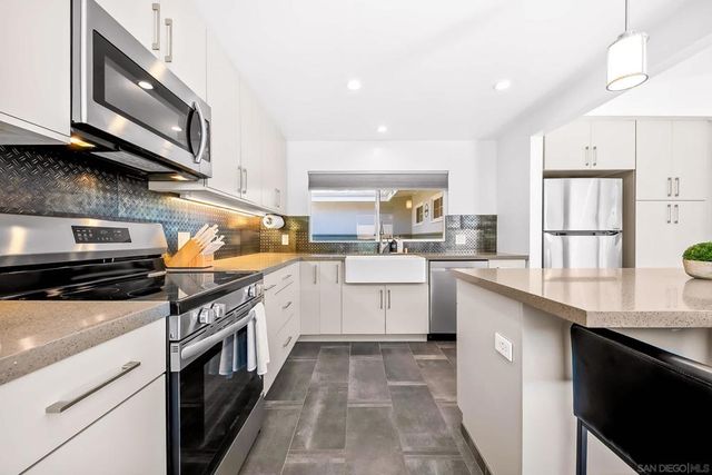 4786 Monongahela, San Diego, CA 92117