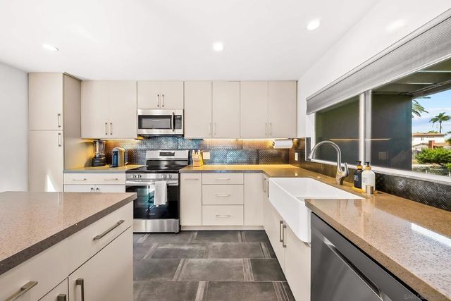 4786 Monongahela, San Diego, CA 92117