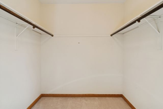 1057 W Peregrine Drive, Palatine, IL 60067