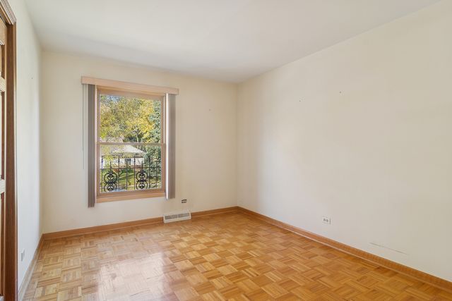 1057 W Peregrine Drive, Palatine, IL 60067