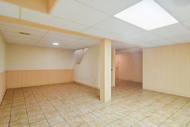 1057 W Peregrine Drive, Palatine, IL 60067