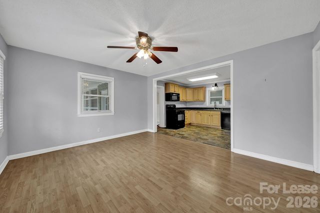 211 Valleydale Drive, Gastonia, NC 28056
