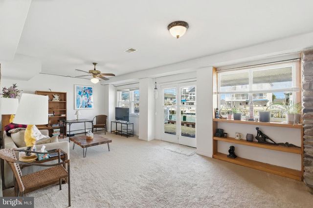 329 W 5TH ST, Ship Bottom, NJ 08008