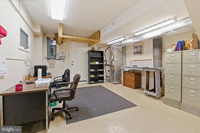 329 W 5TH ST, Ship Bottom, NJ 08008