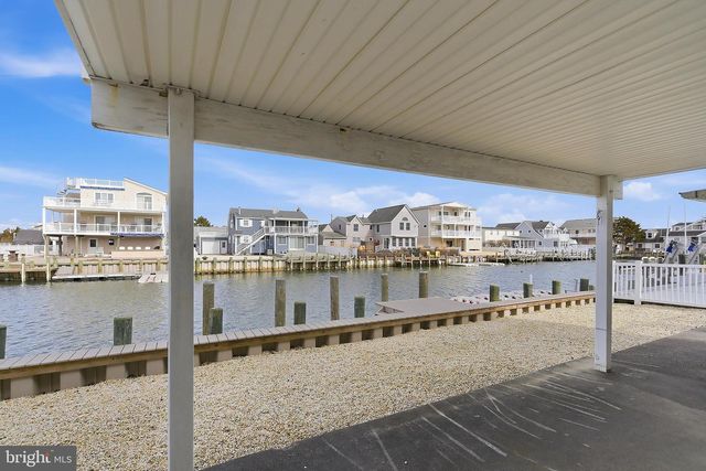 329 W 5TH ST, Ship Bottom, NJ 08008