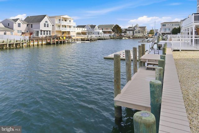 329 W 5TH ST, Ship Bottom, NJ 08008