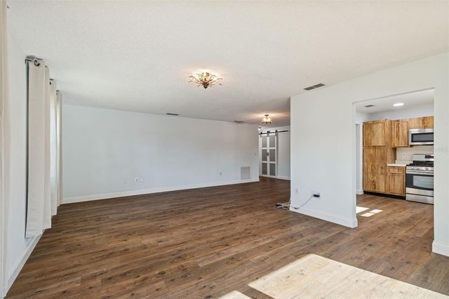 8199 TERRACE GARDEN DRIVE N 114, St Petersburg, FL 33709