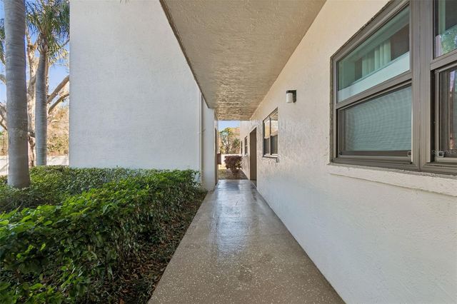 8199 TERRACE GARDEN DRIVE N 114, St Petersburg, FL 33709