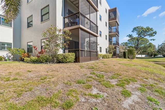 8199 TERRACE GARDEN DRIVE N 114, St Petersburg, FL 33709