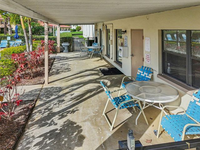 8199 TERRACE GARDEN DRIVE N 114, St Petersburg, FL 33709