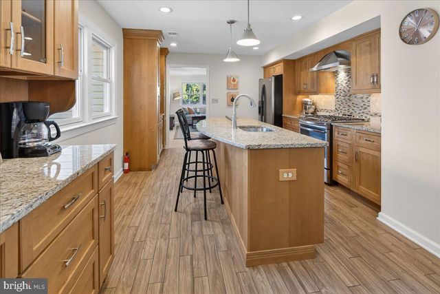 12 TIGERS CT, Hamilton, NJ 08619