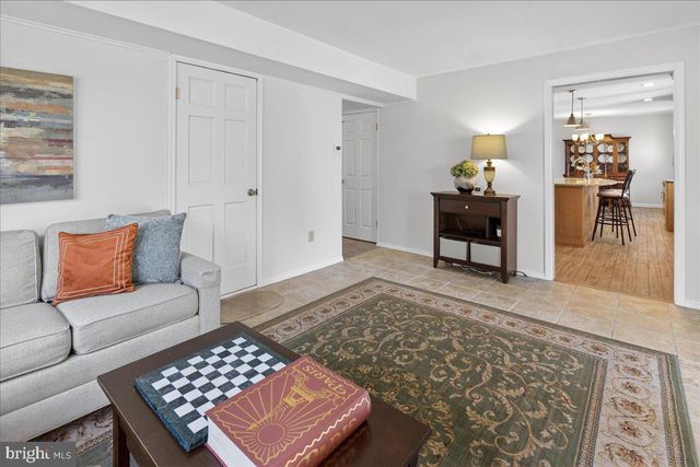 12 TIGERS CT, Hamilton, NJ 08619