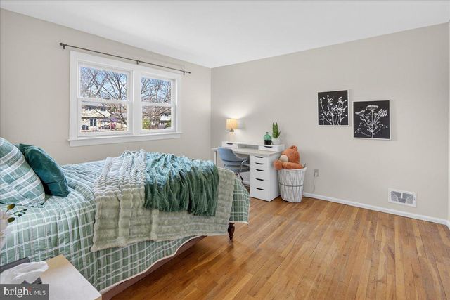 12 TIGERS CT, Hamilton, NJ 08619