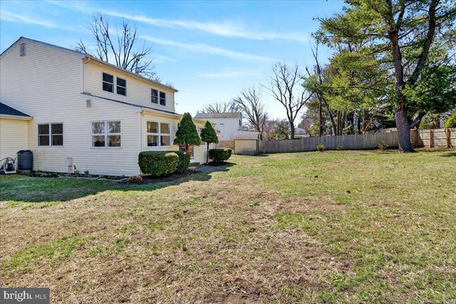 12 TIGERS CT, Hamilton, NJ 08619