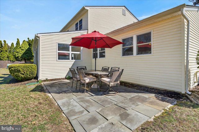 12 TIGERS CT, Hamilton, NJ 08619