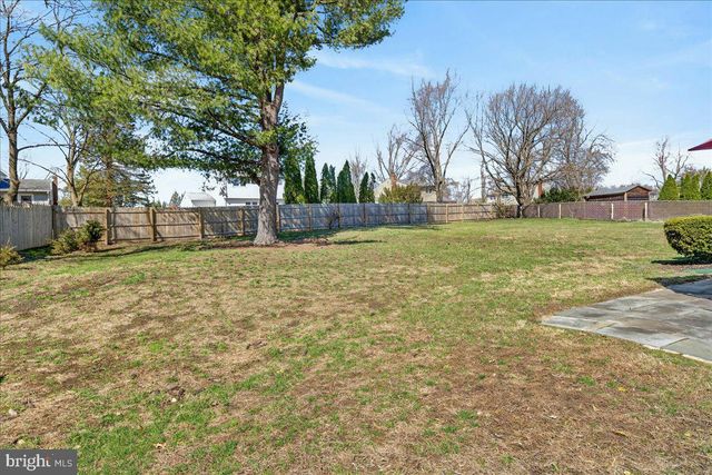 12 TIGERS CT, Hamilton, NJ 08619