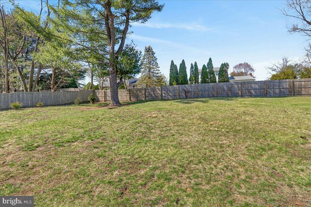 12 TIGERS CT, Hamilton, NJ 08619