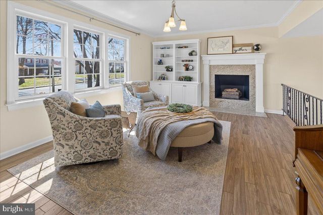 12 TIGERS CT, Hamilton, NJ 08619