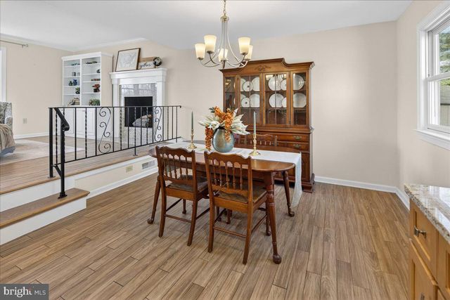 12 TIGERS CT, Hamilton, NJ 08619