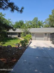13935 Rancheros Drive, Reno, NV 89521