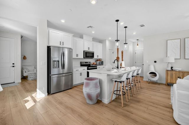 10196 N Solvita Way, Elk Grove, CA 95757