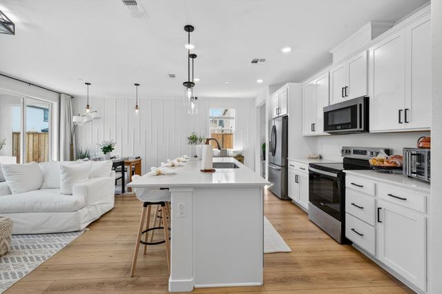 10196 N Solvita Way, Elk Grove, CA 95757