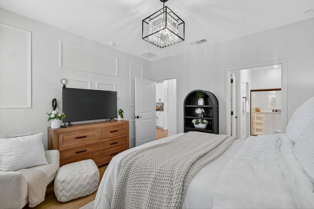 10196 N Solvita Way, Elk Grove, CA 95757