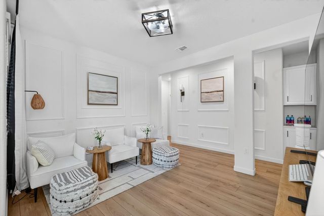 10196 N Solvita Way, Elk Grove, CA 95757