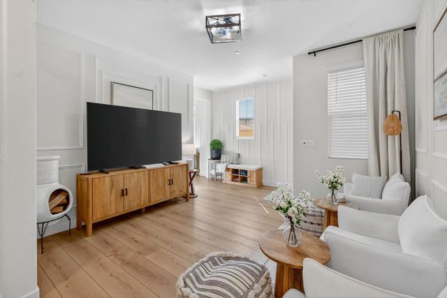 10196 N Solvita Way, Elk Grove, CA 95757