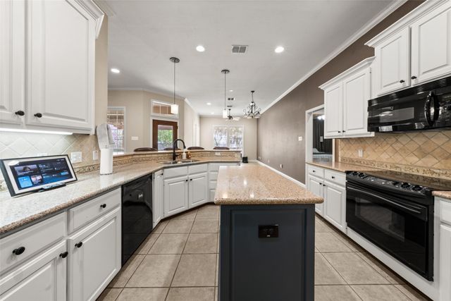 202 Daybreak Way, Waco, TX 76657