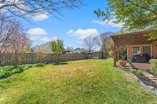 202 Daybreak Way, Waco, TX 76657