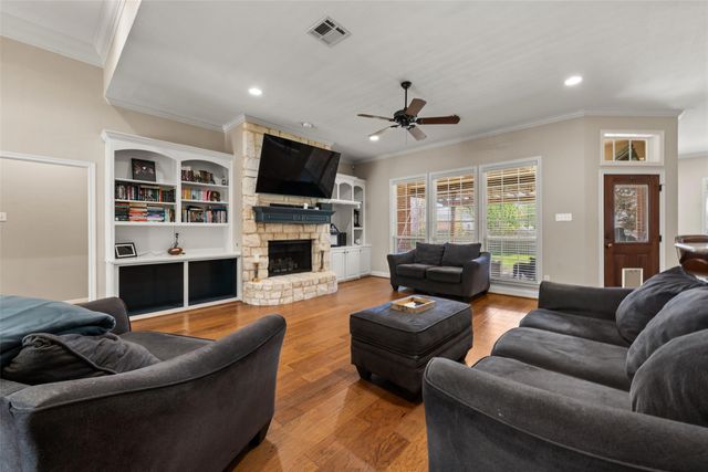 202 Daybreak Way, Waco, TX 76657